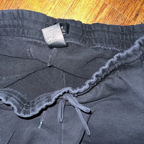 H&M Black Drawstring Cotton Shorts Size XL - Picture 8 of 13